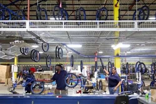 肯特的自行车工厂 （图源：参考消息）