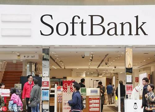 日本移动通信运营商SoftBank门店（东方IC）