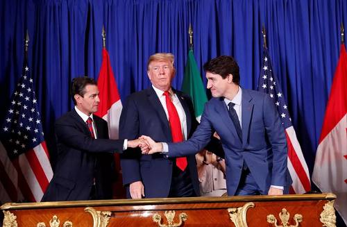 11月30日，阿根廷布宜诺斯艾利斯，美国、加拿大、墨西哥签署三国新贸易协定，美国总统特朗普、加拿大总理特鲁多与墨西哥总统涅托出席签字仪式。