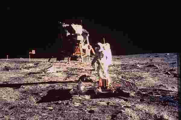 想完成自己的登月活动吗？看看这些 “阿波罗11号” 课程。
